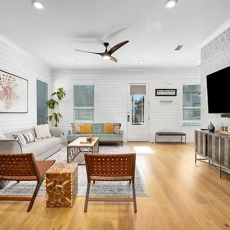 Lionfish Inn 53